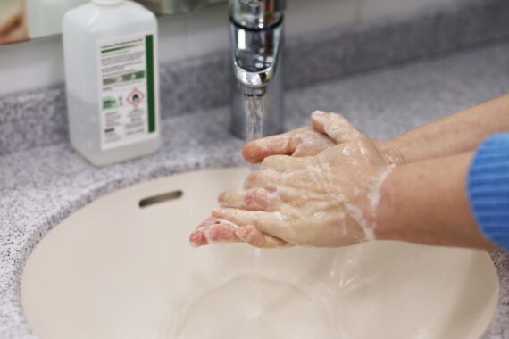手洗い動線は室内へ汚れを持ち込まない